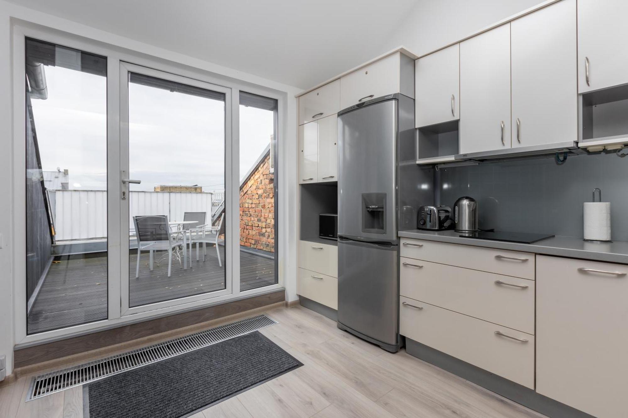 Penthouse Apartment With Terrace Riga Exterior photo