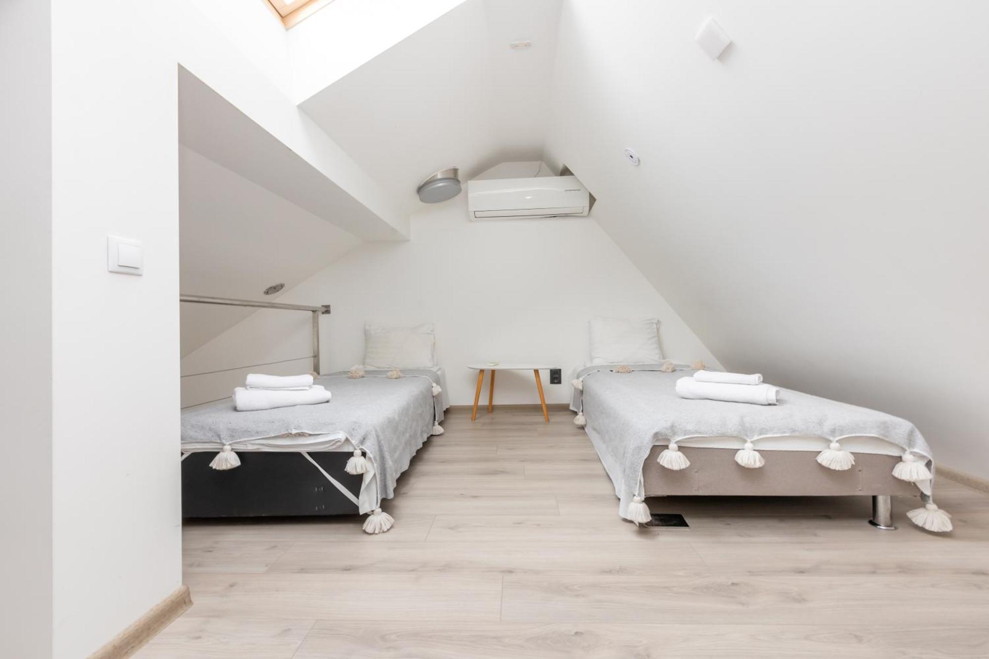 Penthouse Apartment With Terrace Riga Exterior photo