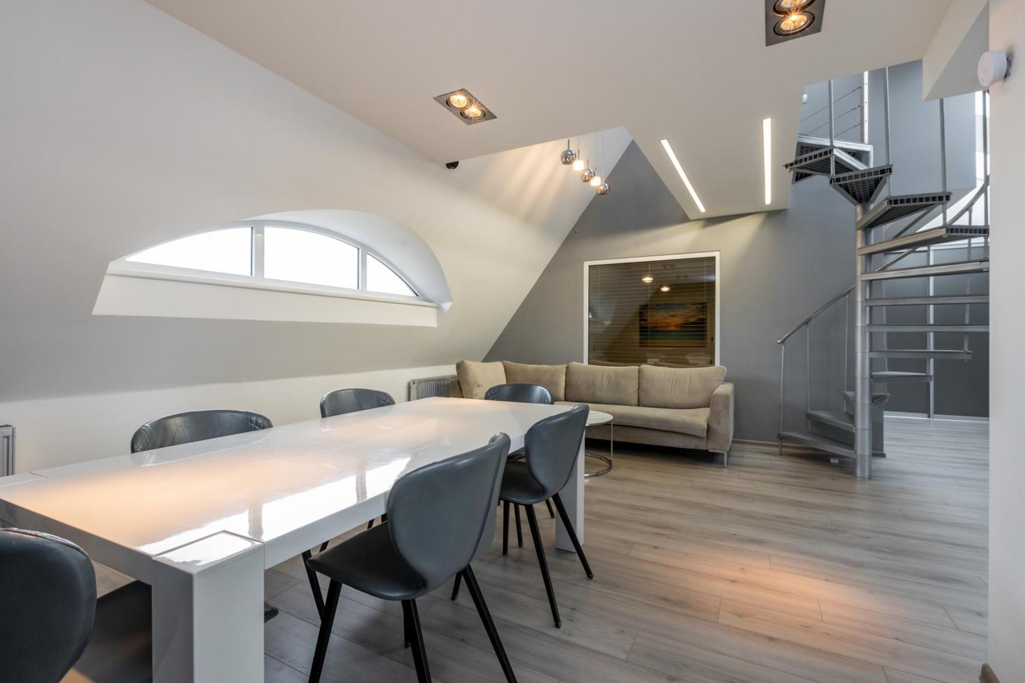 Penthouse Apartment With Terrace Riga Exterior photo